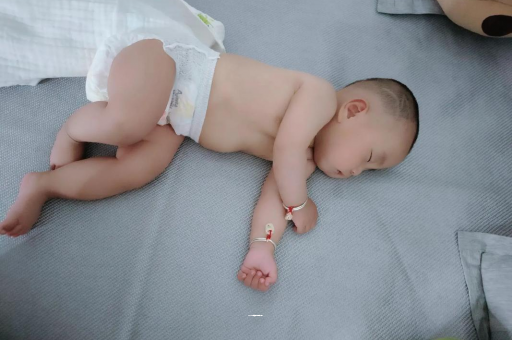 钟祥宝宝老打喷嚏怎么办